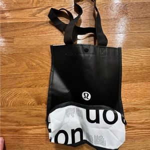 Lulu Lemon shopping bag
